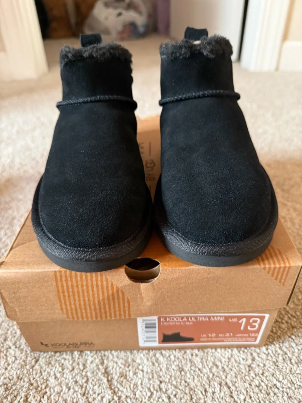 Mini Kookaburra by UGG Ultra mini black suede boot, size 13. Never worn